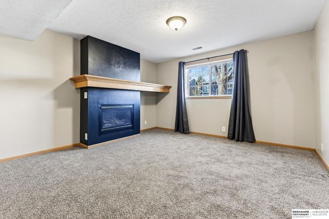 11328 Martin Avenue, Omaha, NE 68164