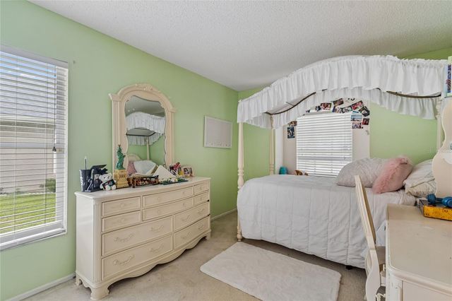 19204 GARDEN QUILT CIRCLE, Lutz, FL 33558