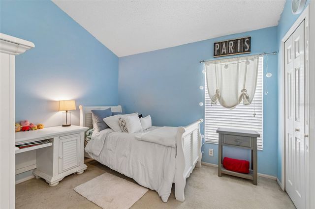 19204 GARDEN QUILT CIRCLE, Lutz, FL 33558