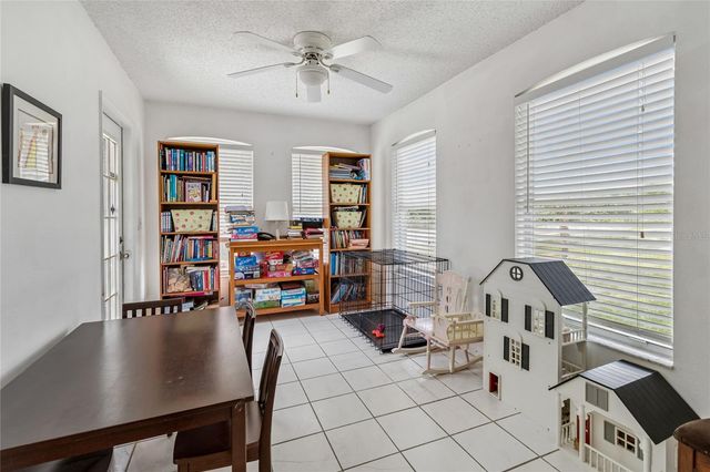 19204 GARDEN QUILT CIRCLE, Lutz, FL 33558