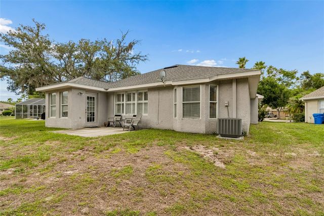 19204 GARDEN QUILT CIRCLE, Lutz, FL 33558