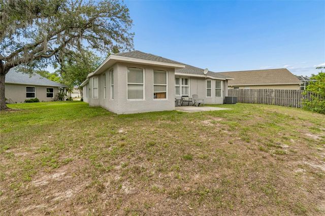 19204 GARDEN QUILT CIRCLE, Lutz, FL 33558