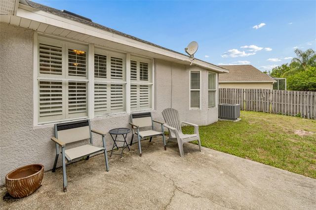 19204 GARDEN QUILT CIRCLE, Lutz, FL 33558