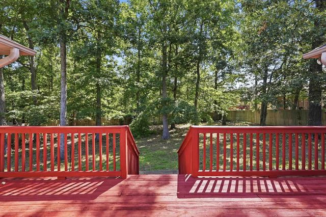 28 Hudson Bay Drive, Maumelle, AR 72113