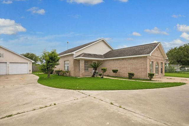2709 Avenue D, San Leon, TX 77539