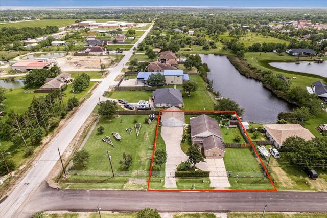 2709 Avenue D, San Leon, TX 77539