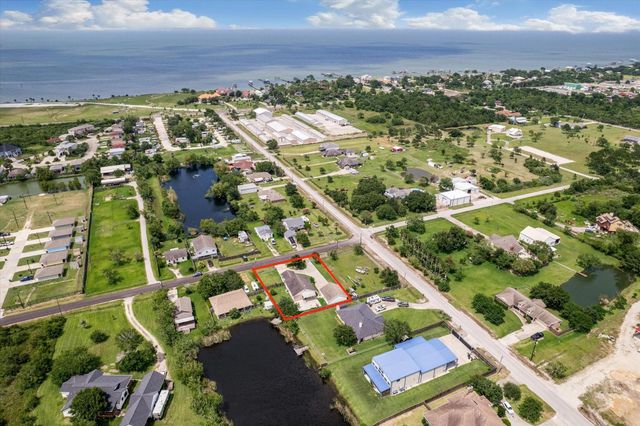2709 Avenue D, San Leon, TX 77539