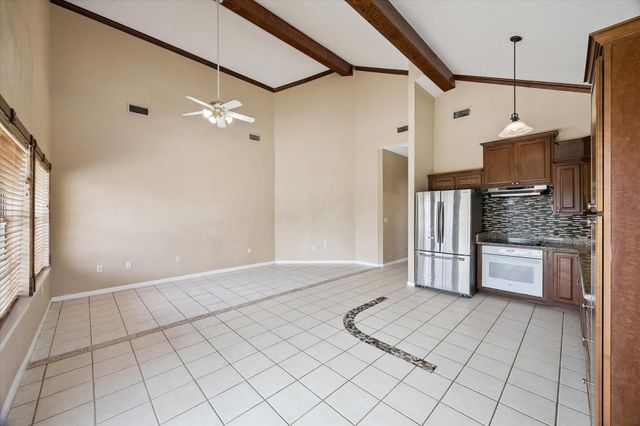 2709 Avenue D, San Leon, TX 77539