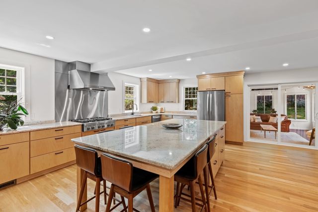 334 Farm Road, Marlborough, MA 01752