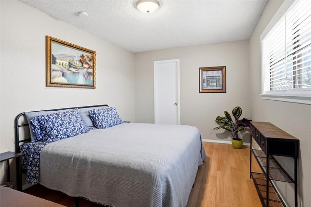 1901 Adams Lane, Azle, TX 76020