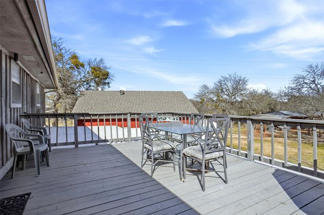1901 Adams Lane, Azle, TX 76020