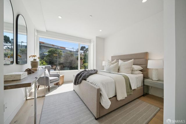 2120 Revere Avenue, San Francisco, CA 94124