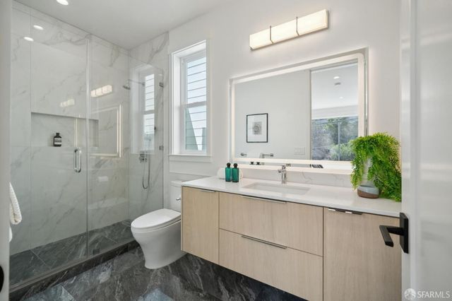2120 Revere Avenue, San Francisco, CA 94124