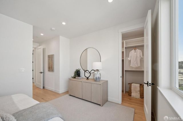 2120 Revere Avenue, San Francisco, CA 94124