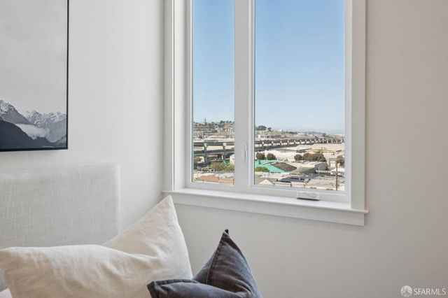 2120 Revere Avenue, San Francisco, CA 94124