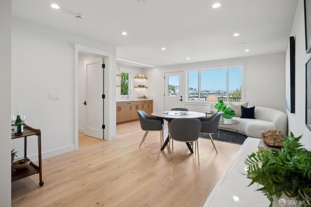 2120 Revere Avenue, San Francisco, CA 94124