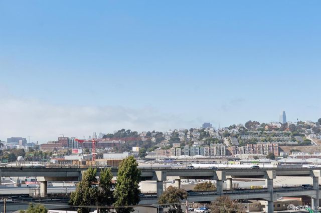 2120 Revere Avenue, San Francisco, CA 94124