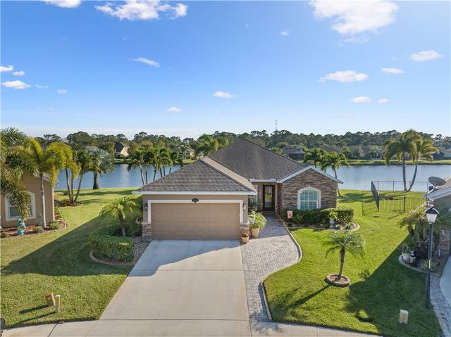1650 Westfield Court, Vero Beach, FL 32966