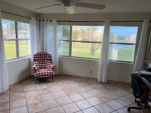 9721 Sunrise Lakes Blvd 201, Sunrise, FL 33322