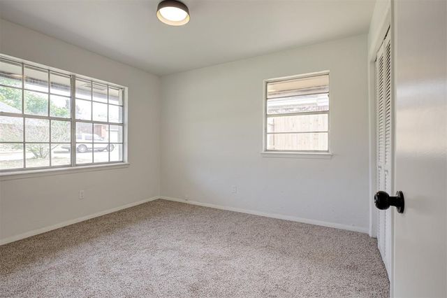 1801 Hardy Drive, Edmond, OK 73013