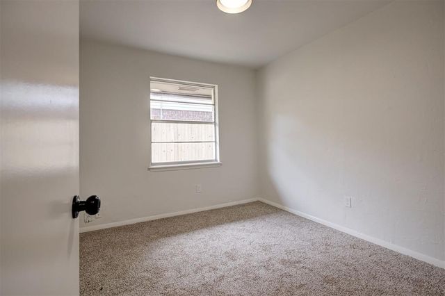 1801 Hardy Drive, Edmond, OK 73013