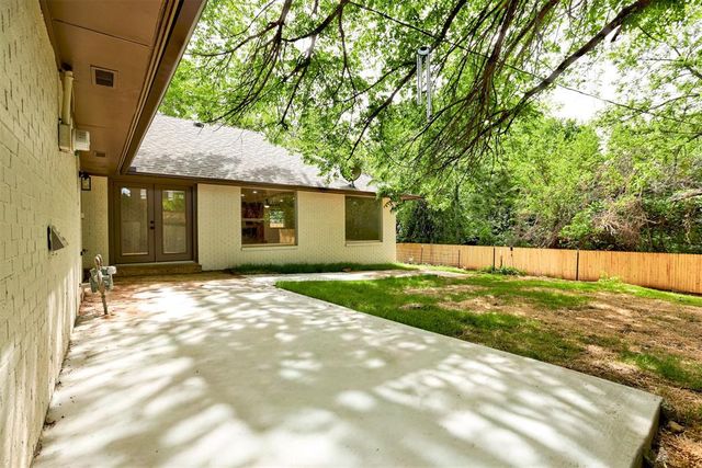 1801 Hardy Drive, Edmond, OK 73013