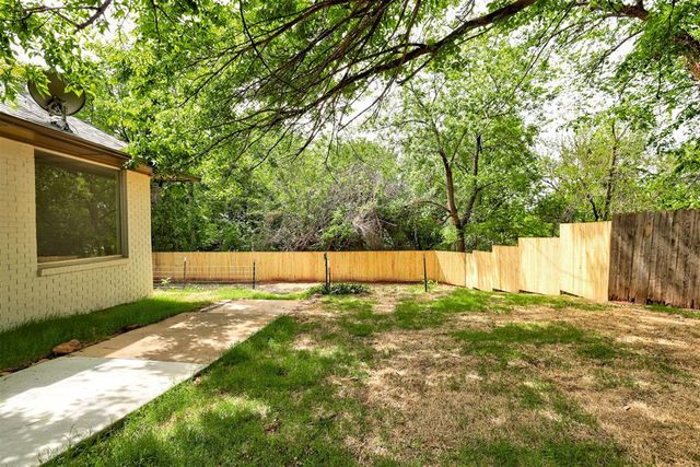 1801 Hardy Drive, Edmond, OK 73013
