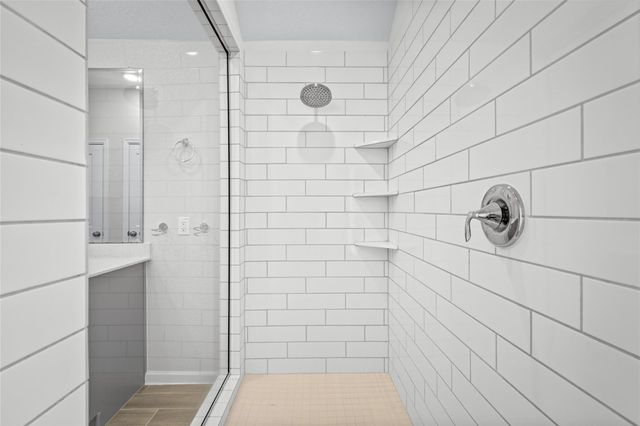 646 Aspen Falls Court, Conroe, TX 77304