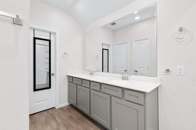 646 Aspen Falls Court, Conroe, TX 77304