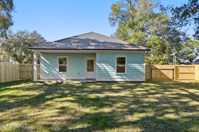 632 Oakleigh Avenue, Gulfport, MS 39507