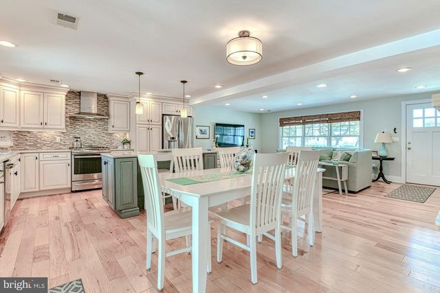 2210 ATLANTIC AVE, Long Beach Township, NJ 08008