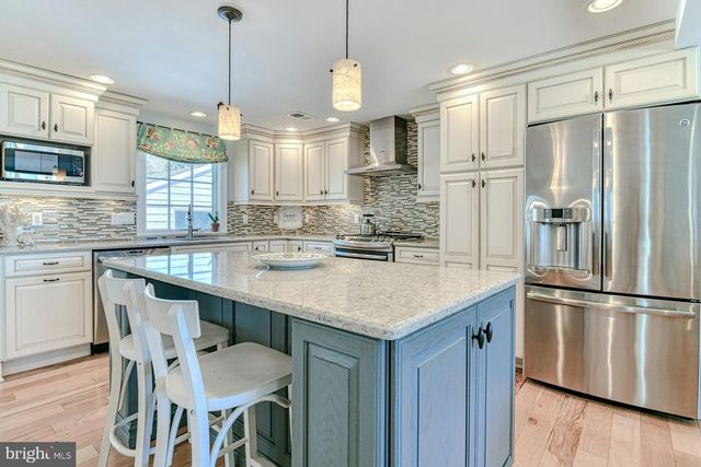 2210 ATLANTIC AVE, Long Beach Township, NJ 08008