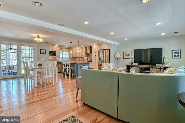 2210 ATLANTIC AVE, Long Beach Township, NJ 08008