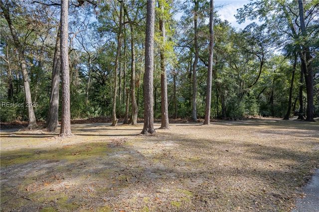 185 Bull Point Dr, Seabrook, SC 29940