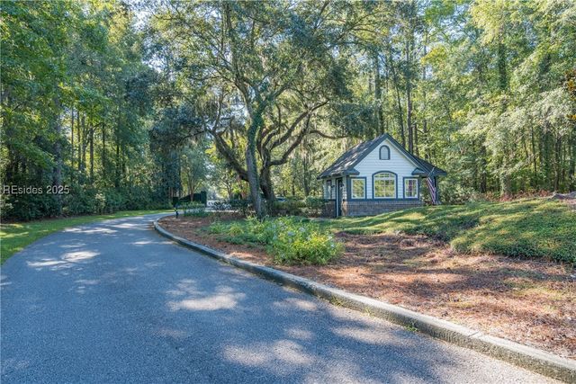 185 Bull Point Dr, Seabrook, SC 29940