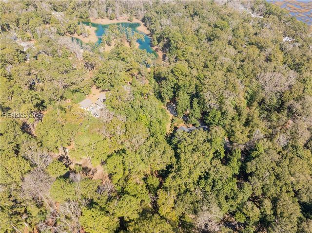 185 Bull Point Dr, Seabrook, SC 29940