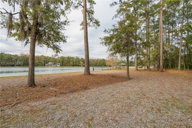 185 Bull Point Dr, Seabrook, SC 29940