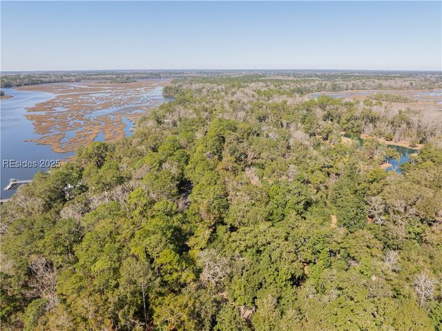 185 Bull Point Dr, Seabrook, SC 29940