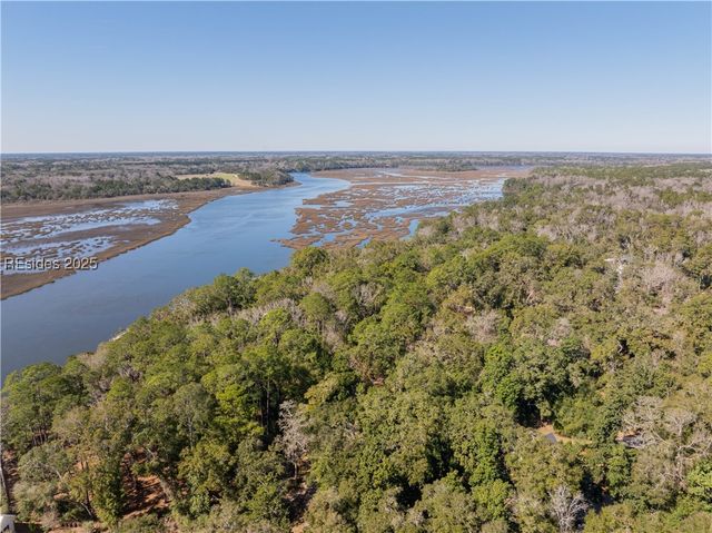 185 Bull Point Dr, Seabrook, SC 29940