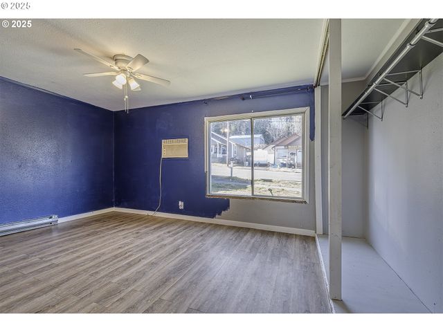 442 1ST Ave, Vernonia, OR 97064