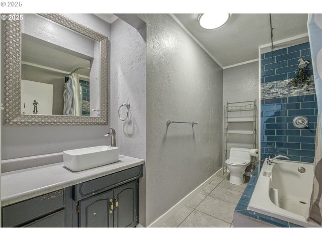 442 1ST Ave, Vernonia, OR 97064