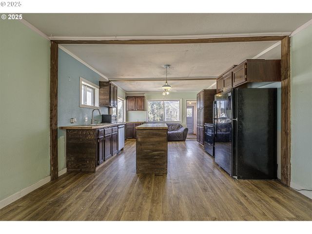 442 1ST Ave, Vernonia, OR 97064