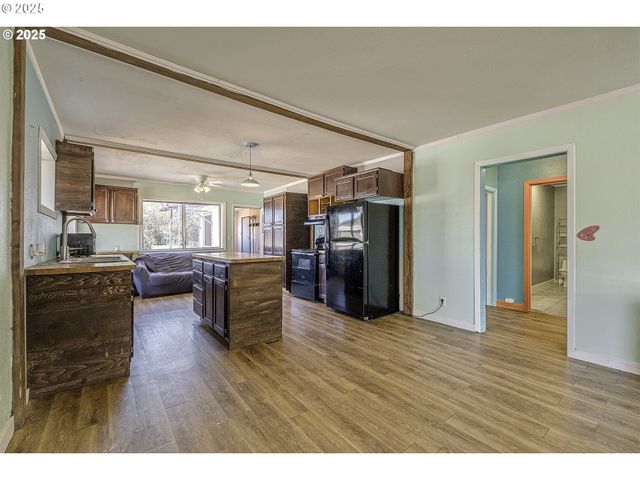 442 1ST Ave, Vernonia, OR 97064