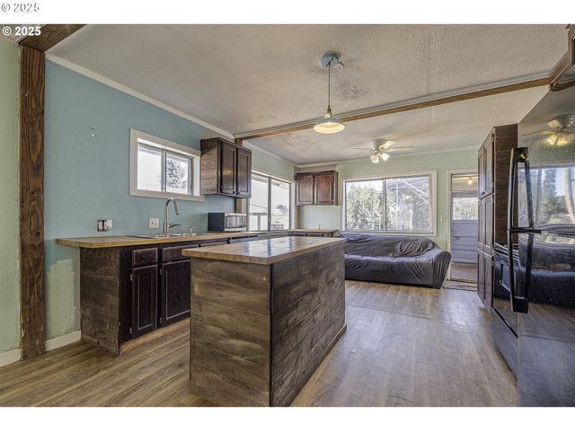 442 1ST Ave, Vernonia, OR 97064