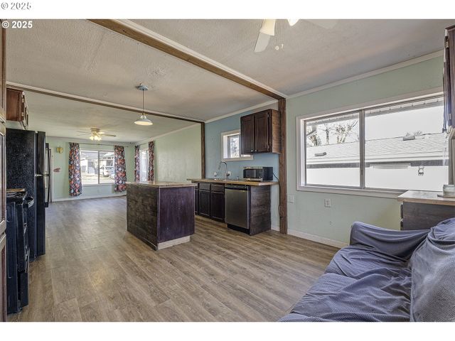 442 1ST Ave, Vernonia, OR 97064