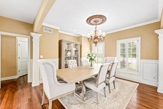 1260 Four Winds WAY, Hartland, WI 53029