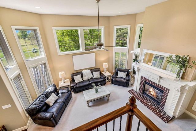 1260 Four Winds WAY, Hartland, WI 53029