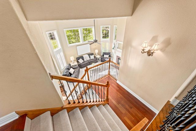 1260 Four Winds WAY, Hartland, WI 53029