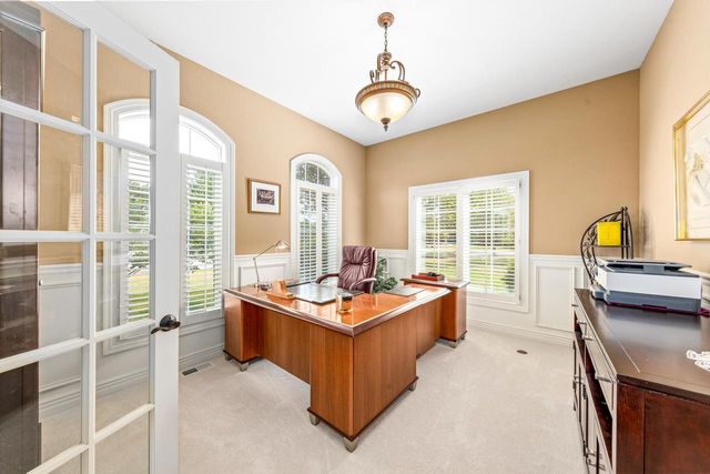 1260 Four Winds WAY, Hartland, WI 53029
