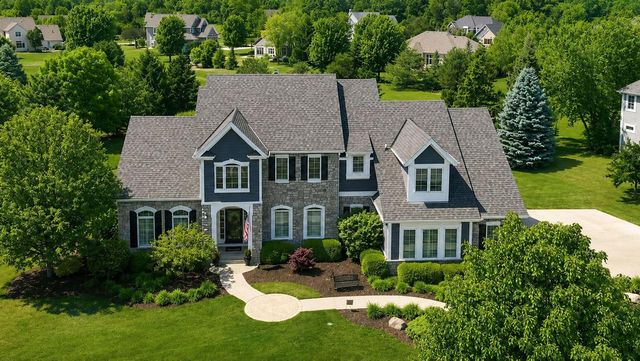 1260 Four Winds WAY, Hartland, WI 53029